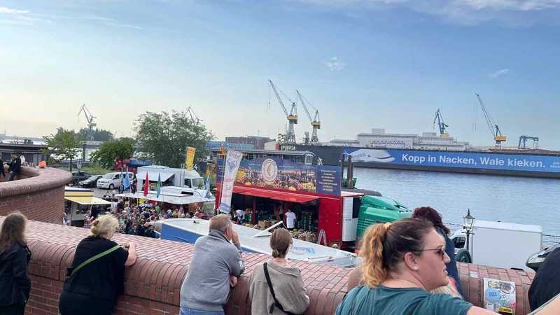 VRtravelX- London River Cruise like a Tourist